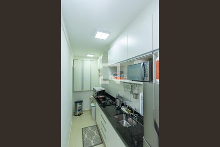 Apartamento à venda com 39m², 1 quarto e 2 vagas Apartamento à venda com 39m², 1 quarto e 2 vagasCozinha e Área de Serviço