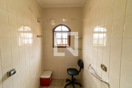 Casa à venda com 130m², 3 quartos e 3 vagasBanheiro