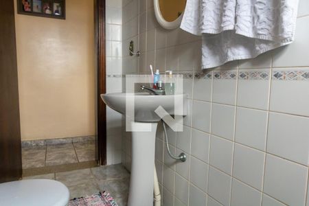 Casa à venda com 130m², 3 quartos e 3 vagasBanheiro