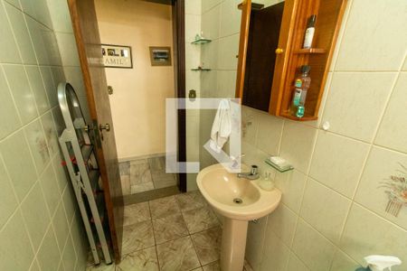 Casa à venda com 130m², 3 quartos e 3 vagasBanheiro