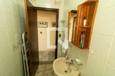 Casa à venda com 130m², 3 quartos e 3 vagasBanheiro