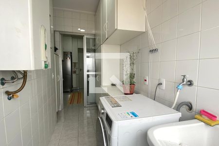 Apartamento à venda com 83m², 3 quartos e 1 vagaÁrea de Serviço