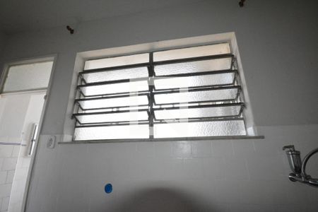 Apartamento à venda com 80m², 2 quartos e sem vagaCozinha/ janela