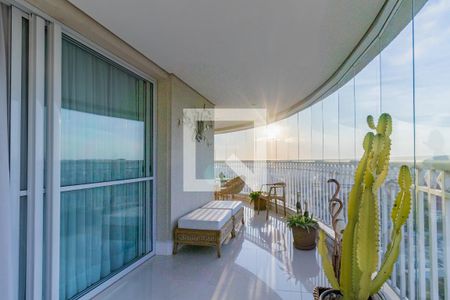 Apartamento à venda com 260m², 4 quartos e sem vaga Apartamento à venda com 260m², 4 quartos e sem vagaVaranda Gourmet
