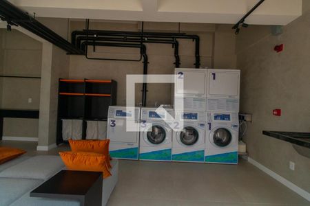 Apartamento à venda com 27m², 1 quarto e sem vaga Apartamento à venda com 27m², 1 quarto e sem vagaLavanderia