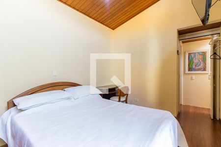 Casa à venda com 275m², 3 quartos e 4 vagas Casa à venda com 275m², 3 quartos e 4 vagasSuíte 2