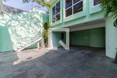 Casa à venda com 275m², 3 quartos e 4 vagas Casa à venda com 275m², 3 quartos e 4 vagasGaragem