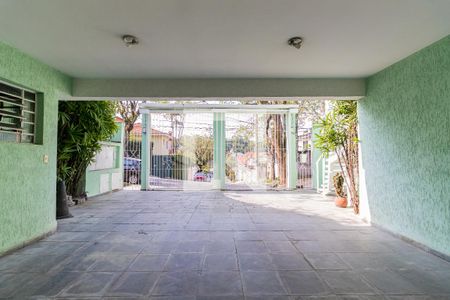 Casa à venda com 275m², 3 quartos e 4 vagas Casa à venda com 275m², 3 quartos e 4 vagasGaragem