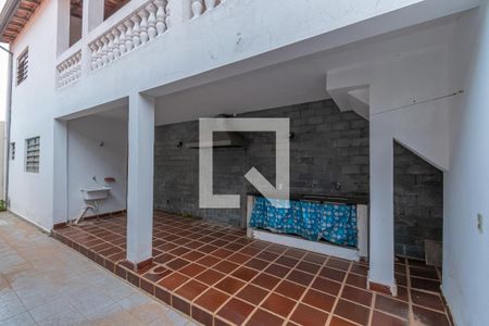 Casa à venda com 440m², 4 quartos e 5 vagas Casa à venda com 440m², 4 quartos e 5 vagasÁrea de Serviço
