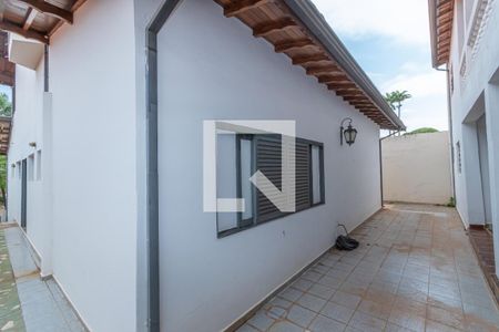 Casa à venda com 440m², 4 quartos e 5 vagas Casa à venda com 440m², 4 quartos e 5 vagasQuintal