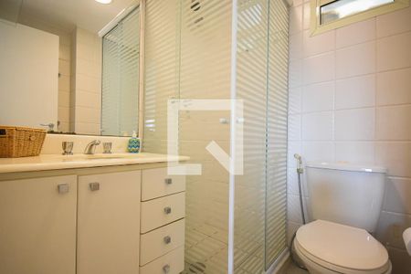 Apartamento para alugar com 72m², 2 quartos e 2 vagas Apartamento para alugar com 72m², 2 quartos e 2 vagasBanheiro