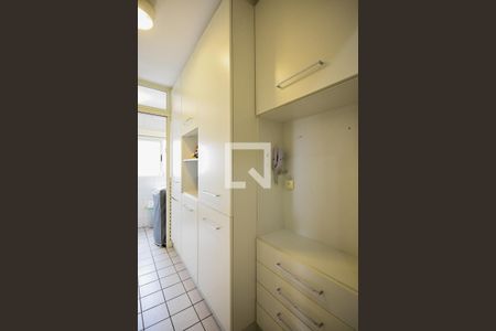 Apartamento para alugar com 72m², 2 quartos e 2 vagas Apartamento para alugar com 72m², 2 quartos e 2 vagasCozinha