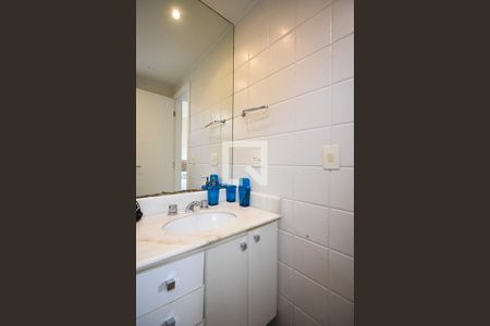 Apartamento para alugar com 72m², 2 quartos e 2 vagas Apartamento para alugar com 72m², 2 quartos e 2 vagasBanheiro suíte