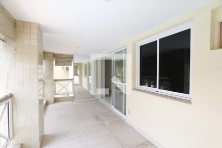 varanda de apartamento à venda com 2 quartos, 95m² em Barra da Tijuca, Rio de Janeiro