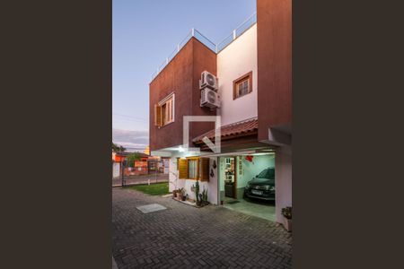 Casa de condomínio à venda com 119m², 3 quartos e 2 vagasFachada