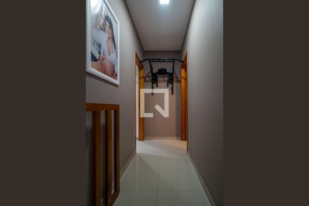 Casa de condomínio à venda com 119m², 3 quartos e 2 vagasCorredor