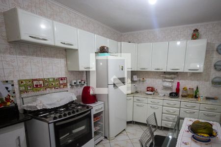 Casa à venda com 207m², 3 quartos e 2 vagas Casa à venda com 207m², 3 quartos e 2 vagasCozinha