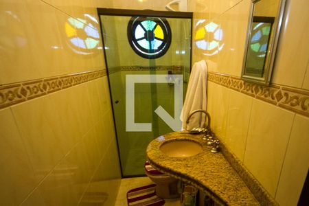 Casa à venda com 207m², 3 quartos e 2 vagas Casa à venda com 207m², 3 quartos e 2 vagasBanheiro da Suite