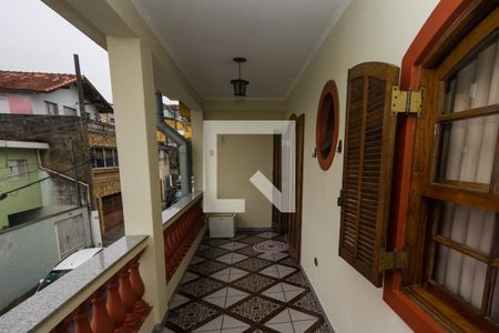 Casa à venda com 207m², 3 quartos e 2 vagas Casa à venda com 207m², 3 quartos e 2 vagasVaranda