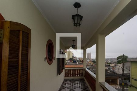 Casa à venda com 207m², 3 quartos e 2 vagas Casa à venda com 207m², 3 quartos e 2 vagasVaranda