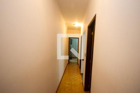 Casa à venda com 207m², 3 quartos e 2 vagas Casa à venda com 207m², 3 quartos e 2 vagasCorredor