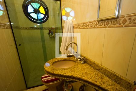 Casa à venda com 207m², 3 quartos e 2 vagas Casa à venda com 207m², 3 quartos e 2 vagasBanheiro da Suite