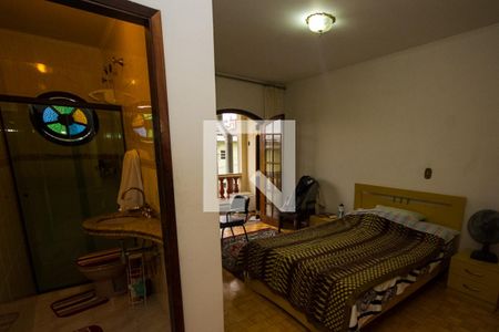 Casa à venda com 207m², 3 quartos e 2 vagas Casa à venda com 207m², 3 quartos e 2 vagasSuite