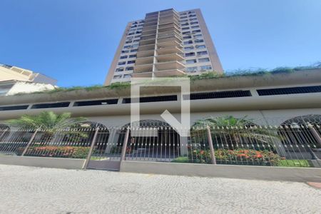 Apartamento à venda com 76m², 2 quartos e 1 vaga Apartamento à venda com 76m², 2 quartos e 1 vagaFachada