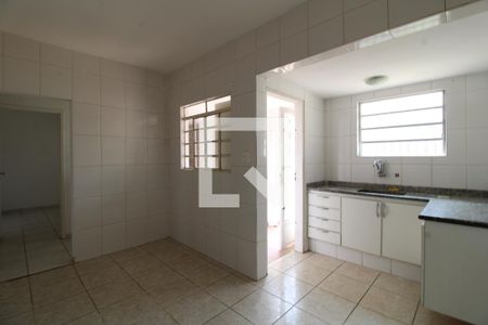 Casa à venda com 200m², 8 quartos e 1 vagaCozinha