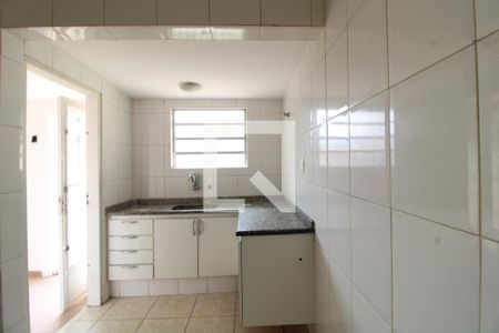 Casa à venda com 200m², 8 quartos e 1 vagaCozinha