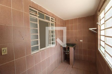 Casa à venda com 200m², 8 quartos e 1 vagaLavanderia