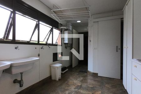 Apartamento para alugar com 300m², 3 quartos e 5 vagasÁrea de Serviço