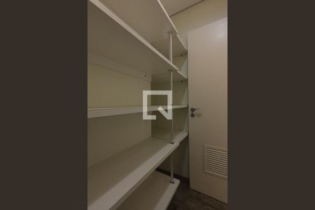 Apartamento para alugar com 300m², 3 quartos e 5 vagasDespensa
