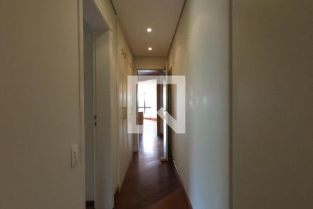 Apartamento para alugar com 300m², 3 quartos e 5 vagasCorredor