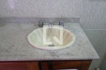 Casa à venda com 600m², 4 quartos e 5 vagasQuarto 3 - Suíte Banheiro