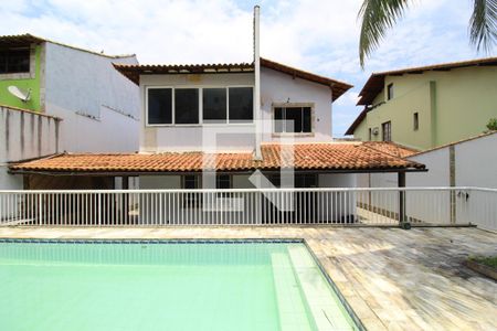 Casa à venda com 600m², 4 quartos e 5 vagasPiscina