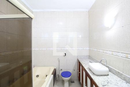Casa à venda com 600m², 4 quartos e 5 vagasQuarto 2 - Suíte Banheiro
