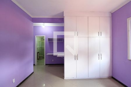 Casa à venda com 600m², 4 quartos e 5 vagasQuarto 4 - Suíte