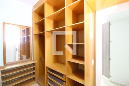 Casa à venda com 600m², 4 quartos e 5 vagasQuarto 2 - Suíte Closet