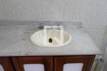 Casa à venda com 600m², 4 quartos e 5 vagasQuarto 4 - Suíte Banheiro