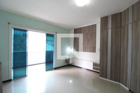 Casa à venda com 600m², 4 quartos e 5 vagasQuarto 2 - Suíte