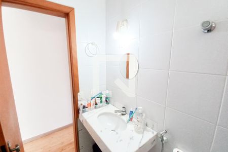 Casa à venda com 180m², 3 quartos e 2 vagasBanheiro Social