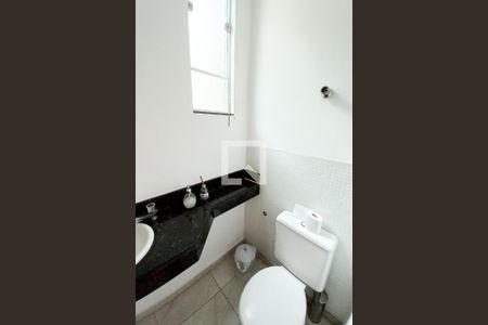 Casa à venda com 180m², 3 quartos e 2 vagasLavabo