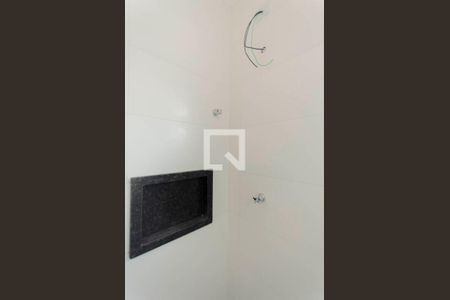 Casa à venda com 89m², 2 quartos e 2 vagas Casa à venda com 89m², 2 quartos e 2 vagasBanheiro Suíte