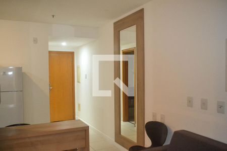 Sala de kitnet/studio para alugar com 1 quarto, 33m² em Centro, Nova Iguaçu