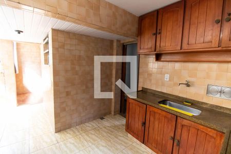 Apartamento à venda com 80m², 3 quartos e 1 vaga Apartamento à venda com 80m², 3 quartos e 1 vagaCozinha e Área de Serviço