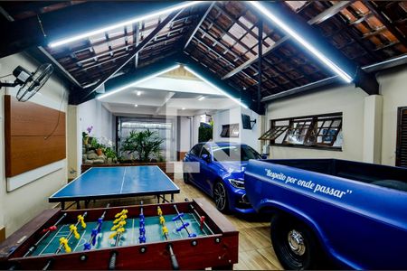 Casa à venda com 517m², 5 quartos e 4 vagasSala de Jogos e Garagem 