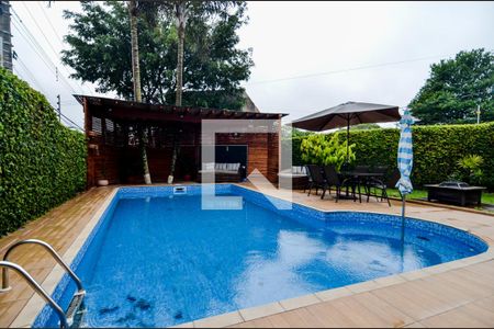 Casa à venda com 517m², 5 quartos e 4 vagasPiscina