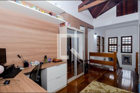 Casa à venda com 517m², 5 quartos e 4 vagasAntessala / Escritório 