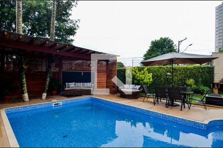 Casa à venda com 517m², 5 quartos e 4 vagasPiscina